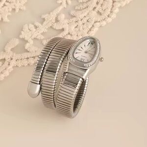 Serpenti Elegant Silver Wrap Women's Watch